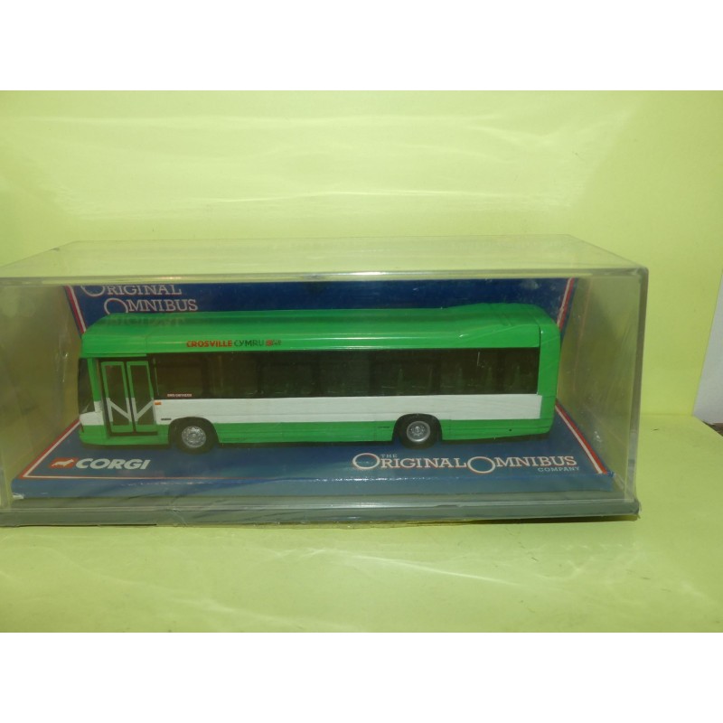 CAR BUS OPTARE DELTA CROSVILLE CYMRU CORGI 42906 1:76