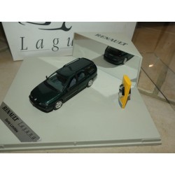 RENAULT LAGUNA I BREAK NEVADA Vert VITESSE 1:43