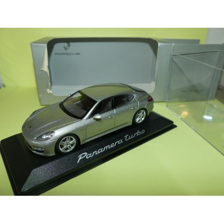 PORSCHE PANAMERA I TURBO Gris clair MINICHAMPS 1:43 contreboite abimÃ©e