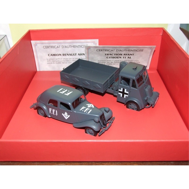 CITROEN TRACTION & RENAULT AHN COFFRET MILITAIRE ATLAS 1:43