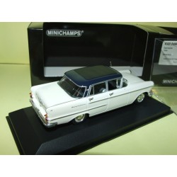 OPEL KAPITAN 1959 Blanc et Bleu MINICHAMPS 1:43