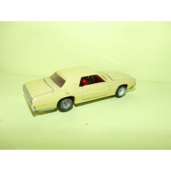 FORD THUNDERBIRD Bordeaux INTER-CARS 105 1:43 sans boite