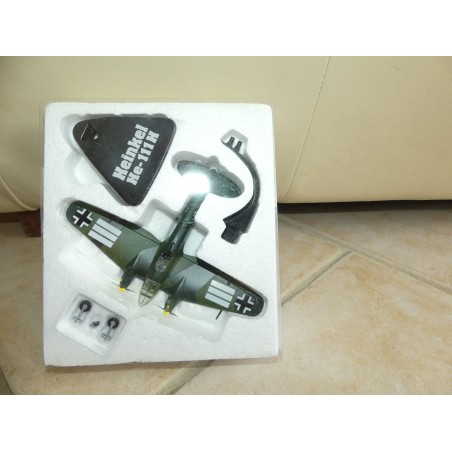 AVION BOMBARDIERS HEINKEL HE-111 H ATLAS 1:144