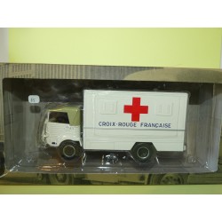 CAMION D'AUTREFOIS N°065 SIMCA Cargo 4x4 Ambulance Croix rouge 1959 ALTAYA 1:43