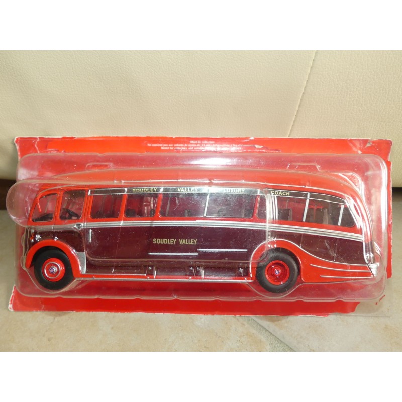 AUTOBUS ET AUTOCARS NÂ°16 EC REGAL III HARRINGTON 1950 IXO PRESSE 1:43