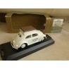 VW COCCINELLE KRANKENWAGEN 1947 WOLFSBURG VTESSE L089A 1:43