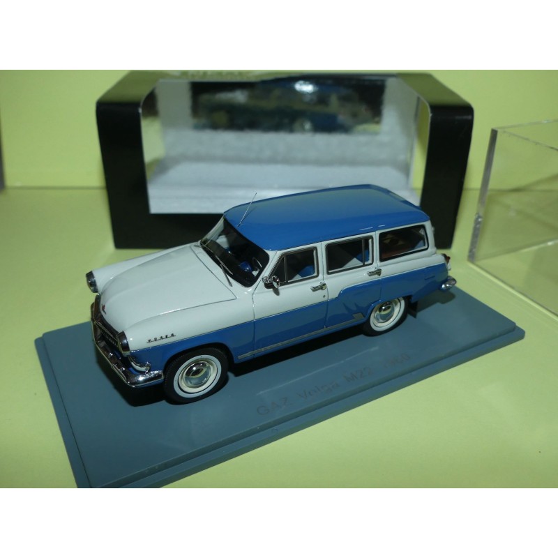 GAZ VOLGA M22 1960 Bleu et Blanc NEO 1:43