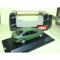 OPEL VECTRA B KOMMANDEUR-WAGEN MILITAIRE SCHUCO 04165 1:43