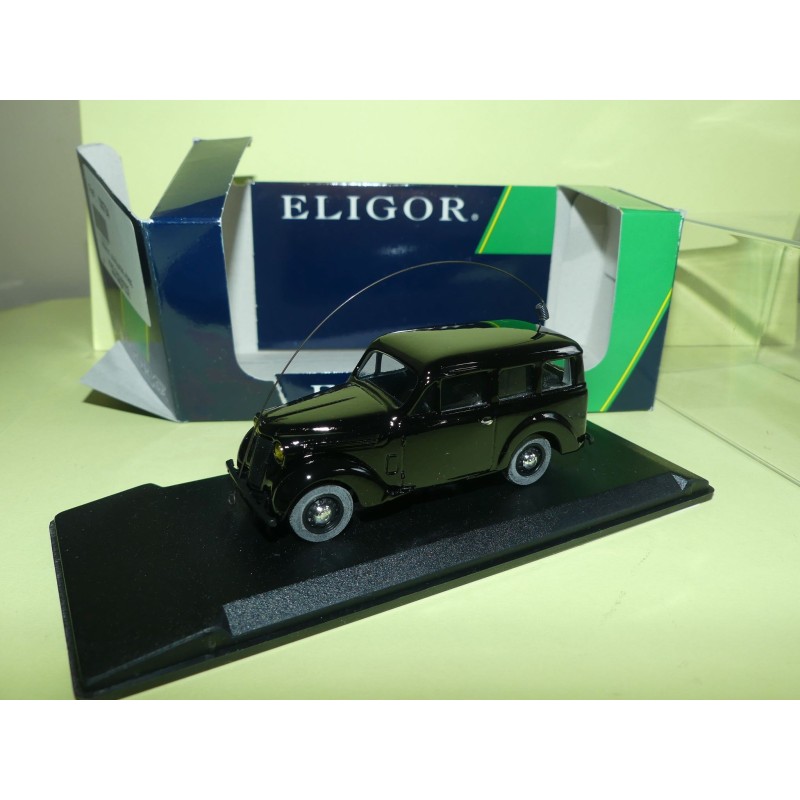RENAULT JUVAQUATRE VITREE Noire GENDARMERIE ELIGOR 100784 1:43