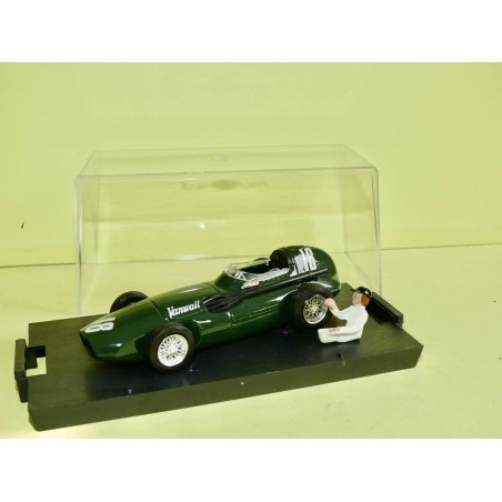 VANWALL F1 GP DE BRETAGNE 1957 S. MOSS BRUMM 1:43