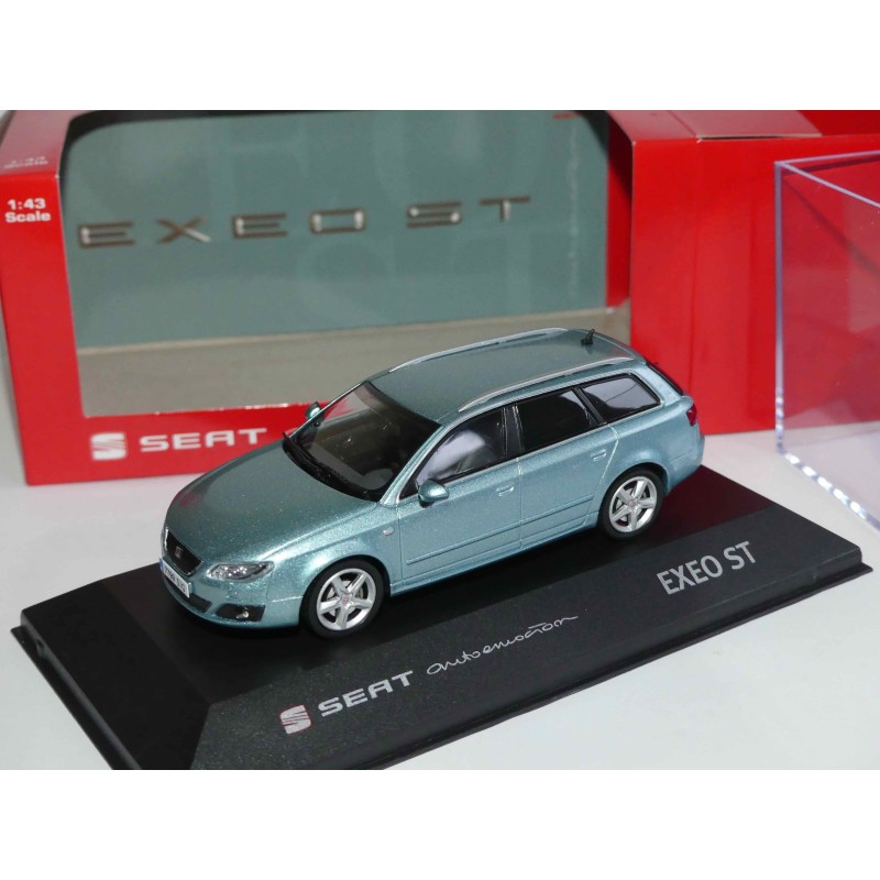 SEAT EXEO ST Bleu IXO 1:43
