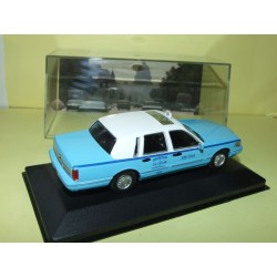 LINCOLN TOWN CAR 1996 TAXI DE WASHINGTON ALTAYA 1:43