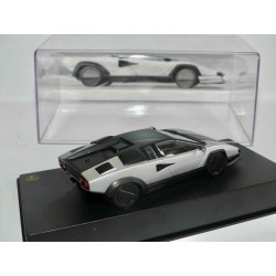 LAMBORGHINI COUNTACH EVOLUZIONE 1987 Gris et Noir IXO PRESSE 1:43