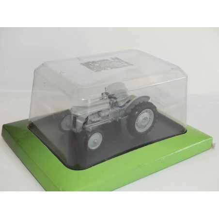 TRACTEUR NÂ°002 FERGUSON TE-20 1947 UNIVERSAL HOBBIES 1:43 sous coque