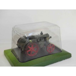 TRACTEUR N°010 SUPER LANDINI 1934 UNIVERSAL HOBBIES 1:43 sous coque