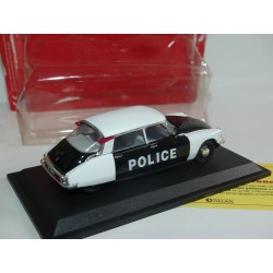 CITROEN ID 19 police parisienne1959 UNIVERSAL HOBBIES  1:43 blister