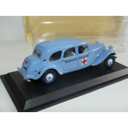 CITROEN TRACTION 11 C AMBULANCE 1954 Bleu UNIVERSAL HOBBIES 1:43 blister
