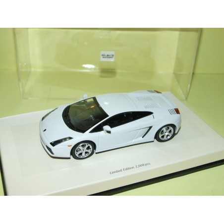 LAMBORGHINI GALLARDO Blanc MINICHAMPS 1:43