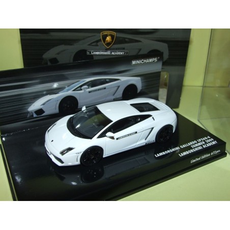 LAMBORGHINI GALLARDO LP560-4  2008 Blanc ACADEMY MINICHAMPS 1:43