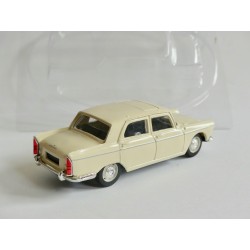 PEUGEOT 404 Blanc NOREV 1:43 sous coque