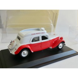 CITROEN TRACTION 15 SIX RMC 1952 UNIVERSAL HOBBIES 1:43 blister