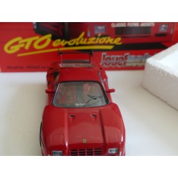 FERRARI GTO EVOLUTION Rouge JOUEF EVOLUTION 1:43 imperfection