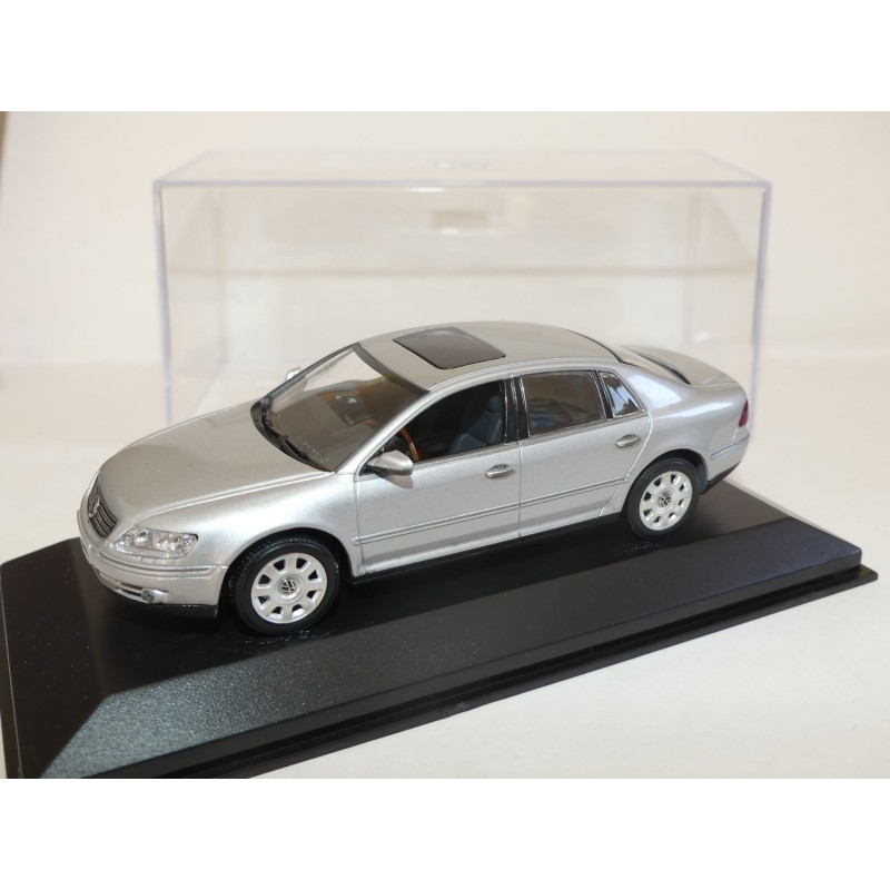 Modèle Réduit AUDI A6 AVANT C6 3.2 Quattro Gris Clair - Échelle 1:43 - MINICHAMPS Neuf