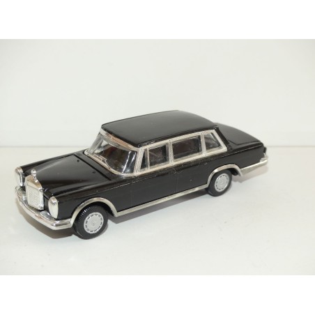 MERCEDES 600 Noir GAMA 1:45 et non 1:43 sans boite