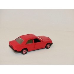MERCEDES 190 E 2.5-16V Rouge SOLIDO 1:43 sans boite