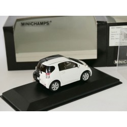 TOYOTA IQ GENVA CAR SHOW 2009 Noir Blanc MINICHAMPS 1:43