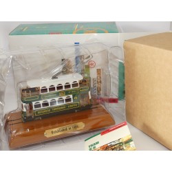TRAMWAYS HONG KONG SUR SOCLE BOIS HK