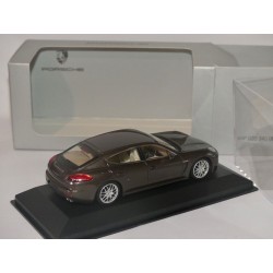 PORSCHE PANAMERA I S MINICHAMPS 1:43