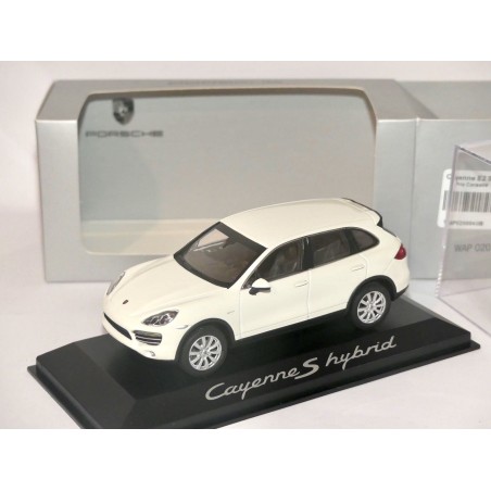 PORSCHE CAYENNE II S HYBRID Blanc MINICHAMPS 1:43