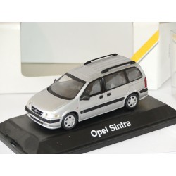 OPEL SINTRA Gris SCHUCO 1:43 imperfection