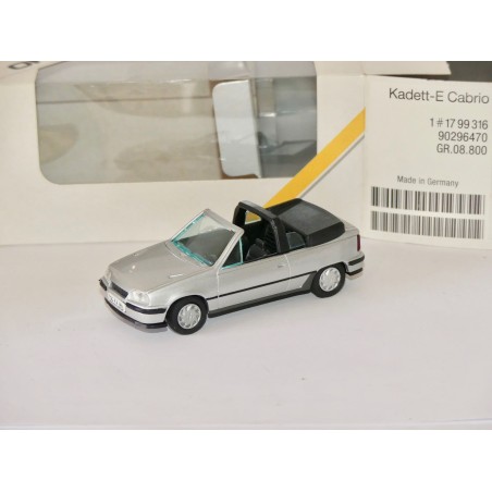 OPEL KADETT GSi CABRIOLET Gris GAMA 1135 1:43