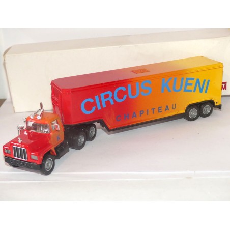 CAMION MACK R600 CIRQUE CIRCUS KUENI sur base SOLIDO 1:50
