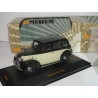 AUSTIN FX3 1954 CrÃ¨me et Noir IXO MUS060 1:43