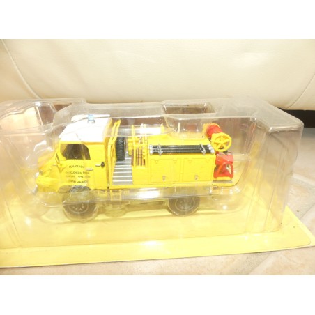 CAMION POMPIERS N°017 UNIC VIRDI EAUX ET FORETS IXO PRESSE 1:43