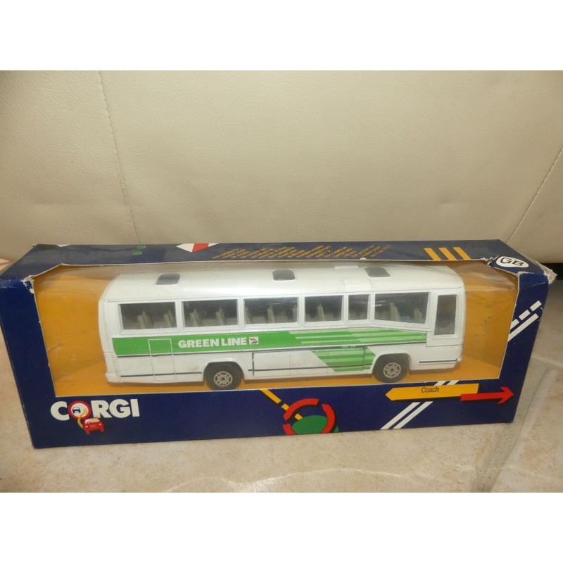 CAR PLAXTON COACH GREEN LINE CORGI 773 vintage 1984