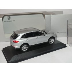 PORSCHE CAYENNE II Phase 2 Gris MINICHAMPS 1:43
