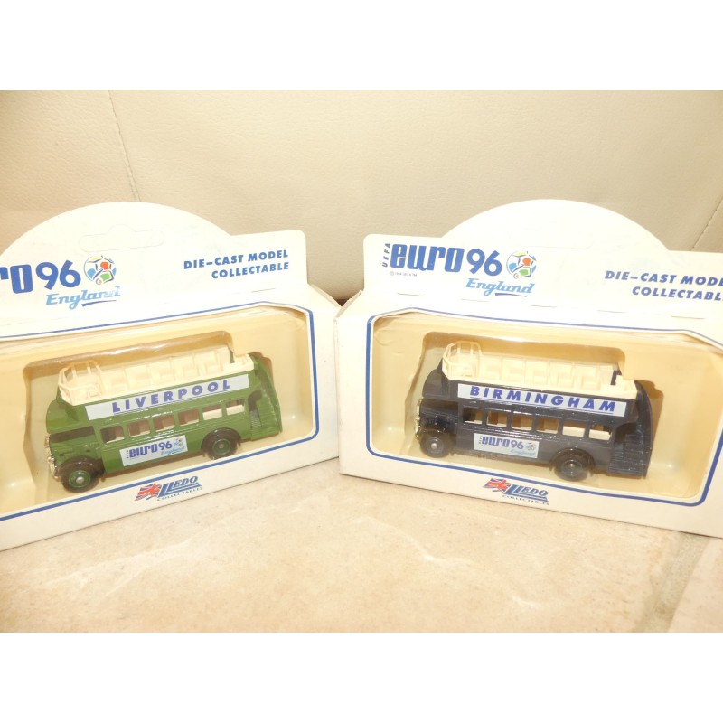 CAR BUS LOT 2 BUS EURO96 CORGI LLEDO DAYS GONE