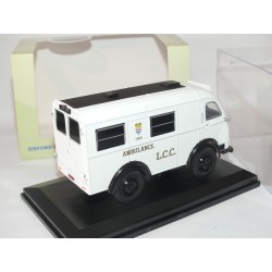 AUSTIN WELFARER LCC AMBULANCE OXFORD DIECAST AK007 1:43