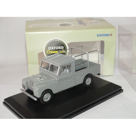 LAND ROVER SERIE I 109 inch OXFORD DIECAST 1:43