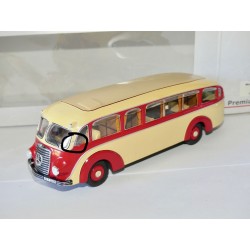 CAR MERCEDES MERCEDES LO 3500 PREMIUM CLASSIXXS 1:43 imperfection
