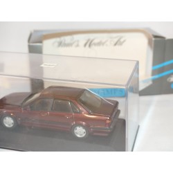 AUDI V8 QUATTRO STREET Rouge cayenne MINICHAMPS 1:43