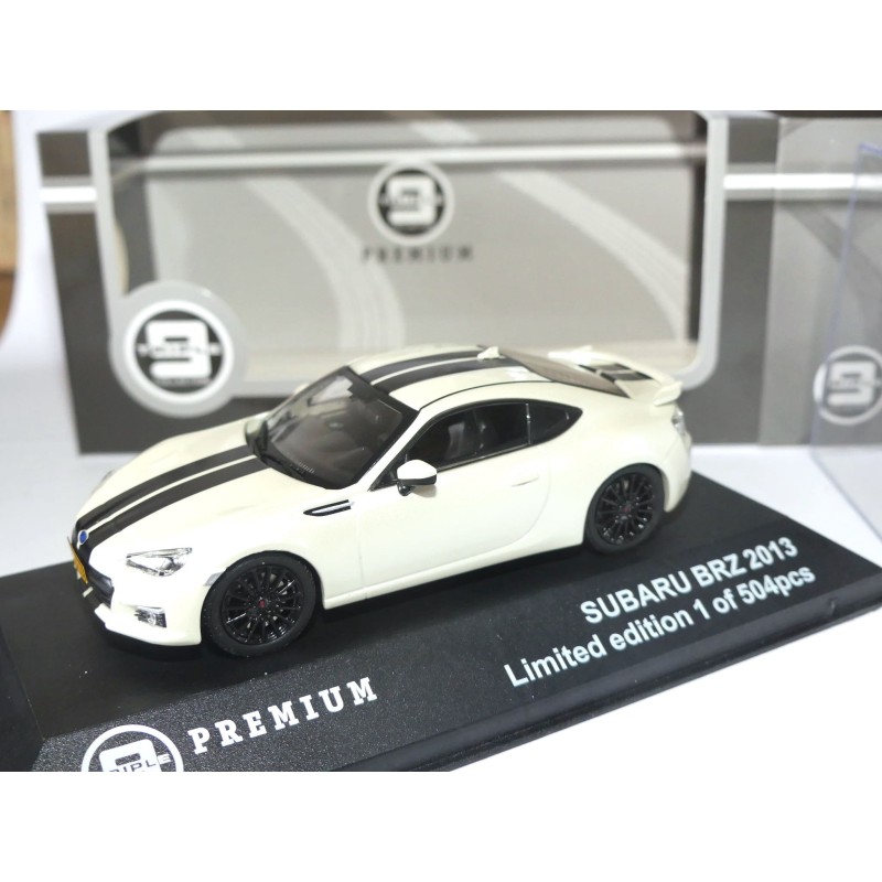 SUBARU BRZ 2013 Blanc et Noir TRIPLE 9 PREMIUM CLASSIXXS 1:43