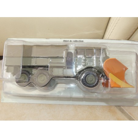 CAMION NÂ°69 BERLIET GBU CHASSE NEIGE MILITAIRE IXO PRESSE 1:43