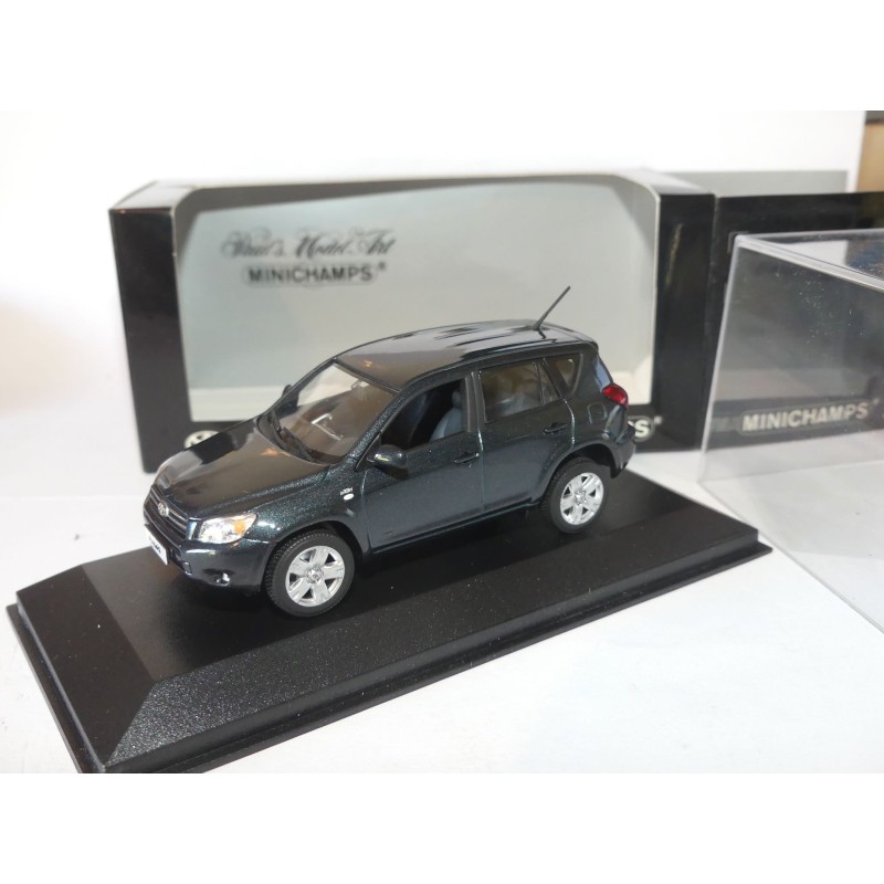 TOYOTA RAV4 XA30 5 Portes Vert MINICHAMPS 1:43