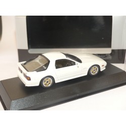 MAZDA SAVANNA RX-7 GT-R (FC3S) Blanc KYOSHO 1:43