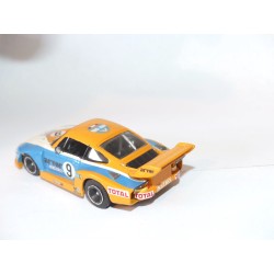 PORSCHE 935 NÂ°9 1000 km de DIJON 1978 sur Base Solido 1:43